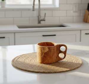 Taza de Té de Madera Hecha a Mano Sostenible, Creada con Madera Natural que Proporciona un Agarre Suave y Cómodo - Product Image 5