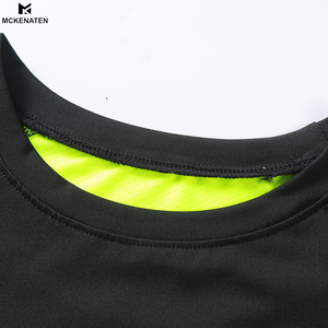 Magliette Sportive a Maniche Lunghe da Uomo per Fitness, Abbigliamento Sportivo Aderente da Palestra per Uomo - Product Image 3