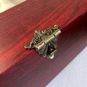 Flower Shape Zinc Alloy Clasp 90 Degree Lock For <b>Cabinet</b> Doors European Style Furniture Hardware - Product Image 2
