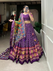 Seda impressa requintada Lehenga Choli Patola & <span class=keywords><strong>Foil</strong></span> Print Elegância tradicional - Product Image 5
