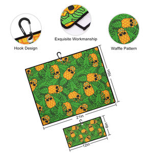 Serviettes de golf en microfibre à succès, lot de 2, motif gaufré, imprimées, avec clip - Product Image 2