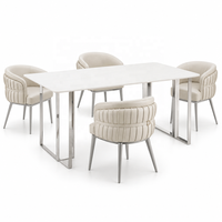 Chaise de salle à manger en cuir rembourrée confortable avec dossier de conception moderne de haute qualité en vente chaude pour hôtel restaurant