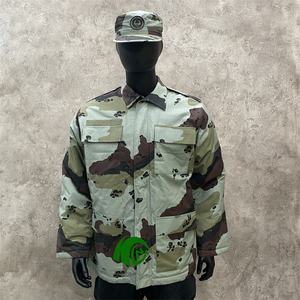 La fabbrica di KANGO produce Parka tattico da uomo all'aperto, giacca mimetica antivento con pile spesso, per il freddo estremo - Product Image 1