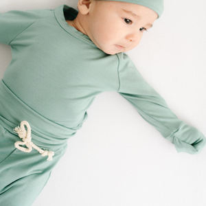 Set di abbigliamento in bambù con stampa personalizzata all'ingrosso pigiami di bambù per bambini pigiami tre <span class=keywords><strong>pezzi</strong></span> body Set di vestiti per bambini - Product Image 5