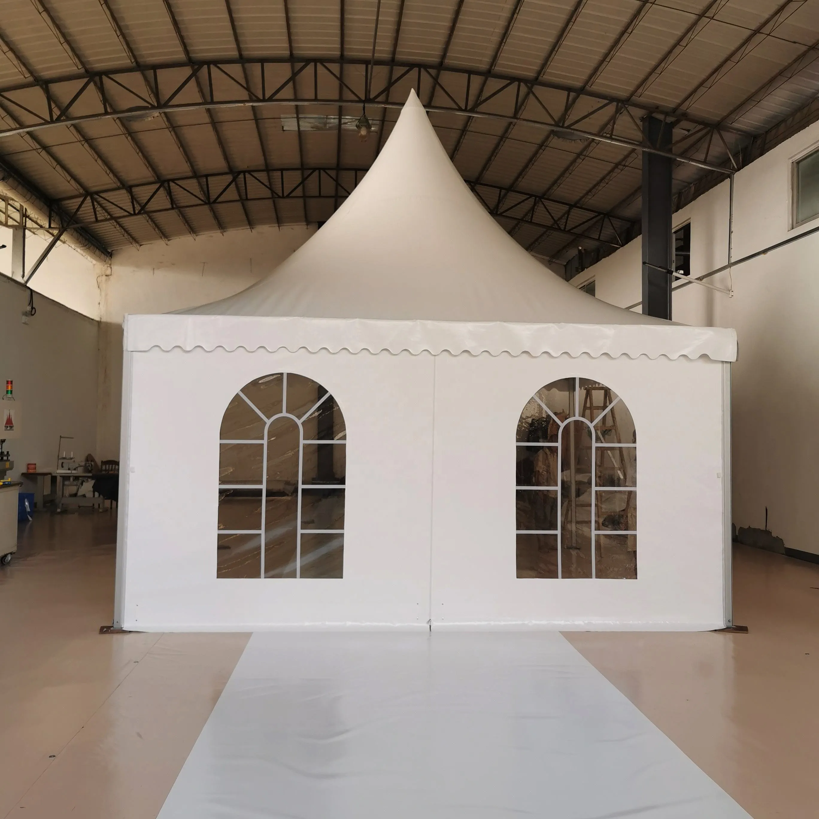 خيمة الباغودة عالية الجودة خارجية رخيصة السعر بمقاس 5 × 5 ألومنيوم خيمة سهلة التركيب للمناسبات التجارية خيمة الباغودة