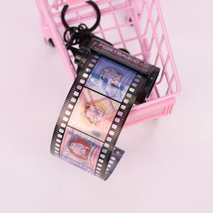 Porte-clés personnalisé en forme de bobine de <span class=keywords><strong>film</strong></span> de dessin animé mignon, imprimé avec technologie UV, porte-clés personnalisé - Product Image 3