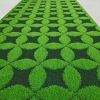 Tapis d'herbe artificielle PP ignifuge durable à motif imprimé personnalisé, design 3D gaufré pour aménagement paysager et green de golf
