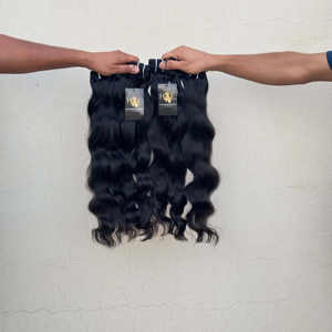 Vente en gros de extensions de cheveux humains brésiliens blonds ondulés non traités de temple indien faisceaux de tissage de vague de corps - Product Image 1