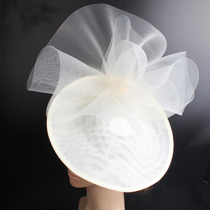 Fascinator britannique fuchsia noir et blanc <span class=keywords><strong>Macy</strong></span>'s pour Derby, cocktails, soirées, mariages, thé, femmes, Kenya - Product Image 1