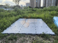 Dalles modulaires emboîtables en HDPE N-02 pour événements, revêtement de sol robuste antidérapant pour stades et scènes de concert en extérieur