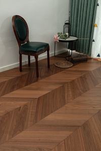 Plancher en Bois Massif Noyer Américain Design Chevron, <span class=keywords><strong>Parquet</strong></span> en Point de Hongrie Noyer, Revêtement de Sol en Bois Dur - Product Image 6