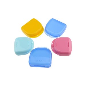 Boîte de rangement portable en plastique pour prothèses dentaires avec trous, pour aligneurs dentaires, petite, couleurs assorties, lot de 12 boîtes - Product Image 3