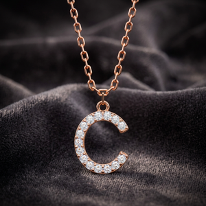 Pendentif initial C en diamant de laboratoire sans conflit, plaqué or 18 carats sur argent sterling, 0,09 ct, style trombone, pour femme - Product Image 2