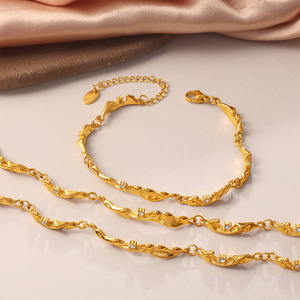 กำไลข้อมือลายทองสไตล์ยุโรปอเมริกัน ประดับเพชรเม็ดเล็ก ปรับขนาดได้ ของขวัญเครื่องประดับ โลหะผสมสังกะสี ดีไซน์เรขาคณิต - Product Image 3