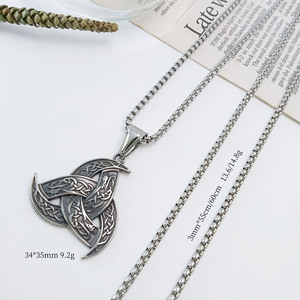 Tùy chỉnh cổ điển Odin hát người đàn ông phụ nữ đồ trang sức thép không gỉ Ba Sừng Vòng cổ với mạ Vàng lấy cảm hứng từ Viking Phật Giáo - Product Image 6