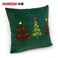 Housse de coussin décorative moderne en velours vert brodé motif sapin de Noël, lavable, 18x18 pouces, douce et moelleuse pour canapé/sofa, idéale pour la maison et les fêtes