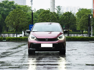 <span class=keywords><strong>Honda</strong></span> Fit Modelo <span class=keywords><strong>2023</strong></span> 1.5L CVT Trendy Run Pro Edition Sedán con Volante a la Izquierda, Interior Oscuro, Asientos de Cuero, Techo Panorámico, Auto Usado - Product Image 1