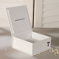 Boîte d'emballage rigide en carton en forme de livre, personnalisée, faite à la main, haut de gamme, écologique, avec fermeture magnétique, pour bijoux et montres, avec logo