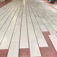 Centurymosaic Pierre de marbre naturel Blanc Beige Ivoire Carreaux de travertin pour mur intérieur Plancher Thaïlande Usine