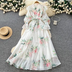 Robe longue romantique française pour femme, à col en V, manches longues, taille nouée, imprimé floral, respirante, coupe trapèze, garantie qualité - Product Image 1