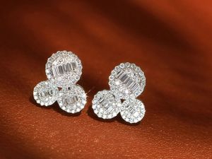 Boucles d'oreilles fines Xinfly de luxe en or 18 carats avec diamant naturel 0,72 carat, nouveau style, forme triple cercle, longues et brillantes - Product Image 3