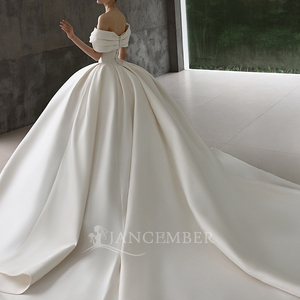 Robe de mariée élégante Lsgz07 en satin ivoire, épaules dénudées, plissée, style minimaliste, Jancemebr - Product Image 6