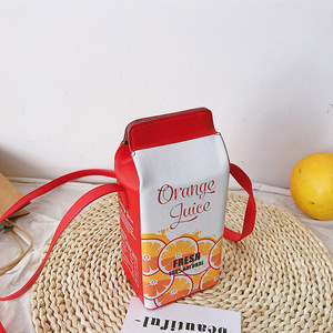 Nouveau design imprimé, petit sac à bandoulière mignon et adorable en forme de fraise, <span class=keywords><strong>banane</strong></span>, lait, fermeture éclair, imperméable, en cuir PU - Product Image 5