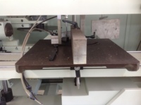 Sierra de Corte de Perfiles con Mesa Giratoria Programable y Ángulo Arbitrario