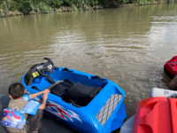 Bateau à réaction, kayak, jet ski, bateau à jet d'eau électrique tendance, nouveau modèle, bateau électrique pour le surf sur les vagues, bateau gonflable en fibre de verre, kart aquatique pour divertissement nautique