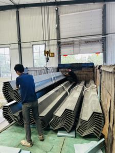 Pile de tôle en plastique PVC bioluminescente Visibilité nocturne innovante pour les applications marines <span class=keywords><strong>critiques</strong></span> en matière de sécurité - Product Image 4