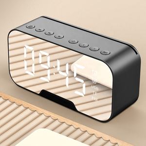 Haut-parleur BT miroir horloge de bureau numérique lumière LED bureau et table radio FM réveil électronique multifonctionnel <span class=keywords><strong>2023</strong></span> - Product Image 2