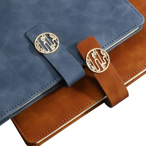 Tùy chỉnh A5 Kích thước chương trình nghị sự máy tính xách tay hardbound <span class=keywords><strong>leatherbound</strong></span> kế hoạch và nhật ký với nam châm khóa đồng bằng Tạp Chí - Product Image 3