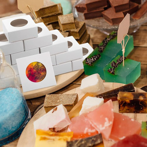 B836 Hộp xà phòng cửa sổ tròn màu trắng tự chế Giấy gói quà tặng nhỏ làm cho bữa tiệc ủng hộ bao bì hộp tinh dầu - Product Image 5