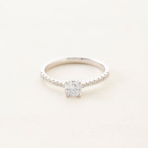Meistverkaufter 18K Weißgold Verlobungsring mit Natürlichem Diamant, Zierlicher Versprechensring für Damen - Product Image 5