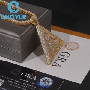 จี้เพชรโมอิสซาไนต์ทรงบาแกตต์แบบ Iced Out เงินแท้ 925 ชุบทอง ประดับเพชรโมอิสซาไนต์ VVS  เครื่องประดับฮิปฮอป - Product Image 5