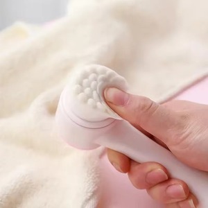 Brosse nettoyante faciale 3D double en silicone, design simple, poils doux, double face, nettoyage en profondeur des pores, exfoliant, massage manuel - Product Image 6