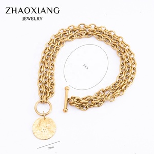 Colliers tendance pour femmes en acier inoxydable, style hip-hop, nouveau style vintage, pendentifs ronds dorés superposés - Product Image 2