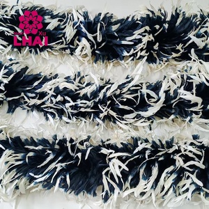 Boa <span class=keywords><strong>de</strong></span> Plumas <span class=keywords><strong>de</strong></span> Gallo Grandes y Esponjosas <span class=keywords><strong>de</strong></span> 350g y <span class=keywords><strong>2</strong></span> <span class=keywords><strong>Metros</strong></span>, con Puntas <span class=keywords><strong>de</strong></span> Colores, Bufanda <span class=keywords><strong>de</strong></span> Plumas <span class=keywords><strong>de</strong></span> Gallo <span class=keywords><strong>para</strong></span> Disfraces, Espectáculos, Fiestas y Decoración - Product Image 3
