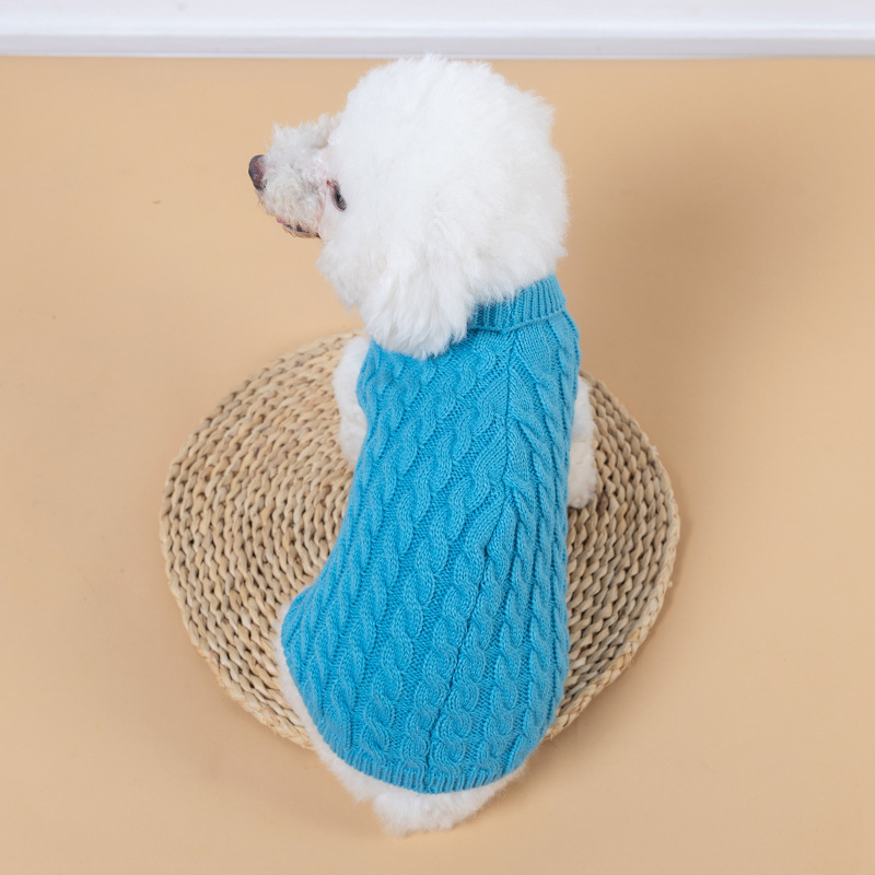 Pull tricoté bleu
