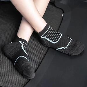 Professional Running Socks Ankle Cut Breathable Sweat-Absorbing For Men Women Running Basketball Sports - Product Image 2
