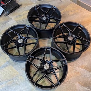 Jantes en alliage d'aluminium forgé chromées neuves ET 15/20/30 pour <span class=keywords><strong>Audi</strong></span> A4/<span class=keywords><strong>A3</strong></span>/A6/A7/A8 Golf Magotan Festa, jantes de voiture de tourisme en alliage - Product Image 4