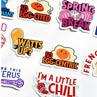 Étiquettes personnalisées résistantes aux intempéries imprimées UV, à dos fendu, faciles à décoller, durables, en vinyle PVC découpé, impression d'autocollants avec logo