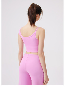 Sujetador deportivo asimétrico de manga corta para mujer al por mayor, con almohadillas extraíbles, cuello en U, top corto para yoga, ajuste ceñido, chaleco para pilates y gimnasio - Product Image 3