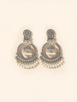 Anting-anting Jhumka India Antik Berlapis Emas, Anting-anting Gantung Bulat, Anting-anting Bohemian dengan Mutiara dan Rumbai untuk Wanita