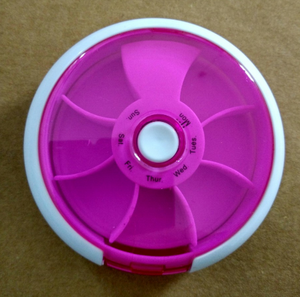 Marca personalizada de plástico dentro Visible ronda caja de <span class=keywords><strong>7</strong></span> días píldora organizador semanal de molino de viento de pastillero - Product Image 1