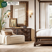 Canapé élégant et moderne de luxe avec accoudoirs roulés et dossier bas pour salon, idéal pour hall d'hôtel cinq étoiles et villa