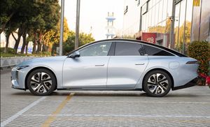 Dongfeng Forthing Xinghai S7 2024, Sedán Eléctrico de Lujo, Autonomía de 550 km, Vehículo de Nueva Energía Automático de Alta Velocidad, Auto Usado - Product Image 2