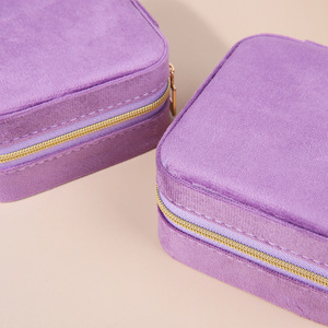 Cajas de Viaje para Joyería con Cierre Azul Marino, Espejo y Logotipo Personalizado, Almacenamiento de Terciopelo para Collares - Product Image 6