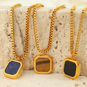 Collier Pendentif Carré Géométrique en Acier Inoxydable avec Lapis Lazuli, Œil de Tigre et Agate Noire Sertie en Bezel – Bijou Tendance - Product Image 1