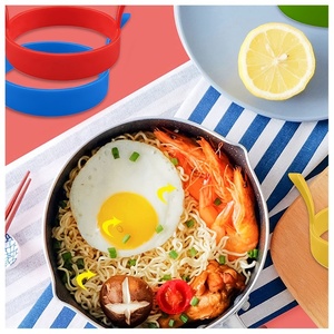 Anillo de silicona alimentaria resistente al calor y antiadherente redondo con doble oído para freír huevos, molde para moldear - Product Image 6